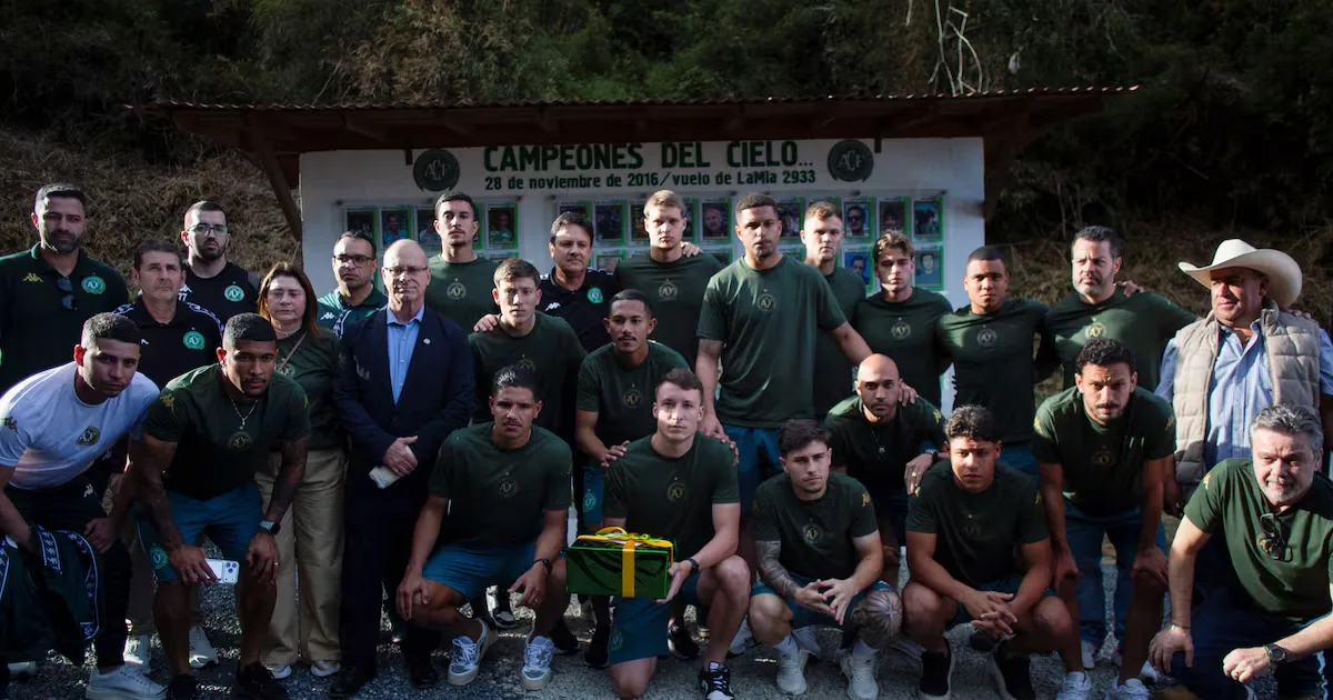 Chapecoense retorna a Medellín para homenagens e amistoso com Atlético Nacional