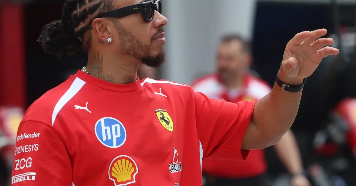 Hamilton é advertido e Ferrari recebe multa após bloquear Bortoleto