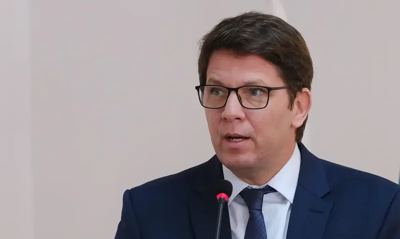 Dino vê possível liderança de Mário Frias em desvio de emendas