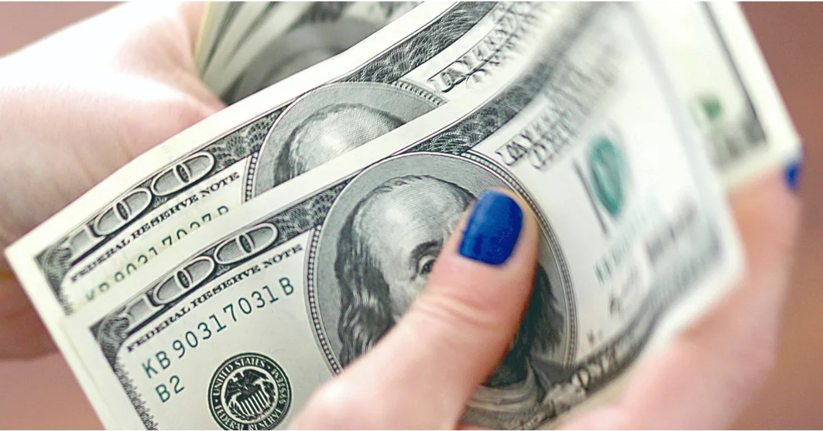 Dólar fecha a R$ 5,2265 em meio à tensão externa e cautela eleitoral