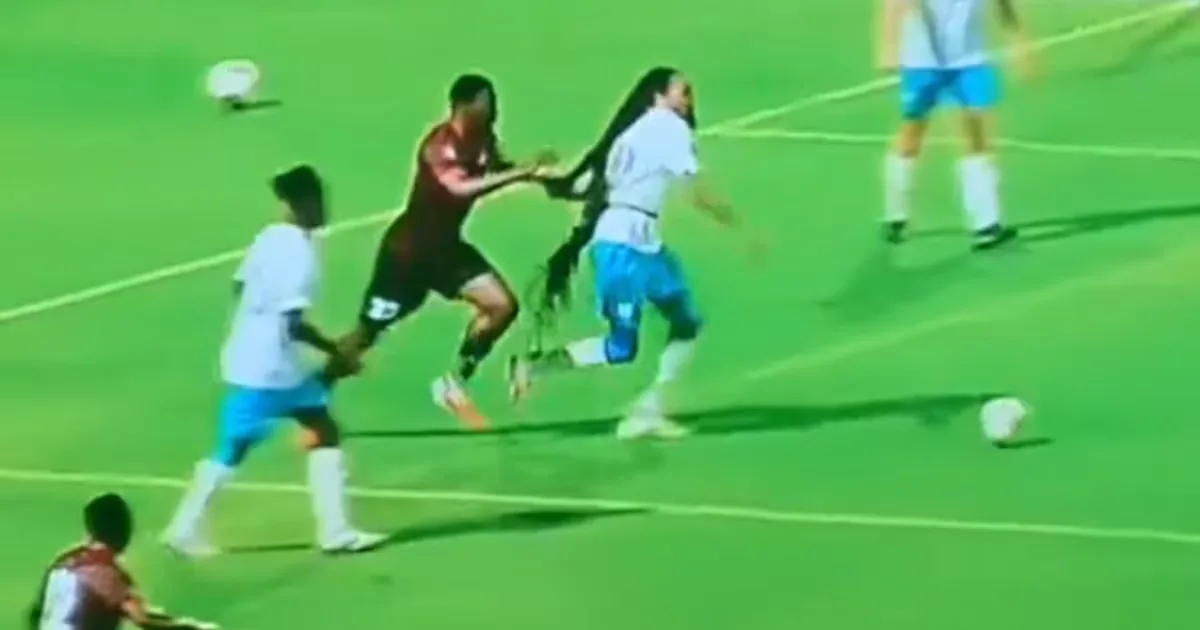 Dois jogadores são expulsos após puxarem cabelo de Aedan Scipio