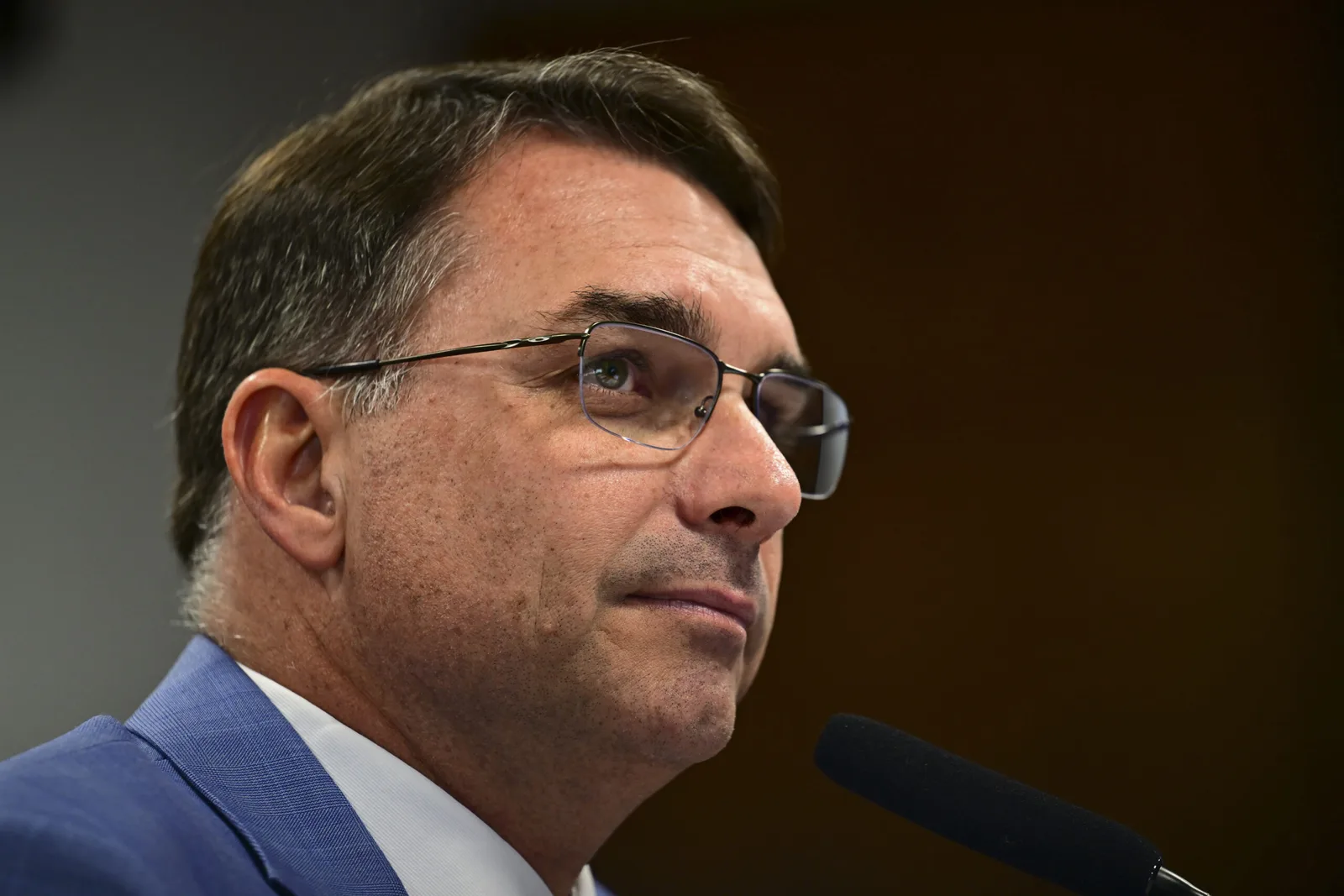 Campanha de Flávio questiona decisão sobre conteúdo falso ligado a Nossa Senhora
