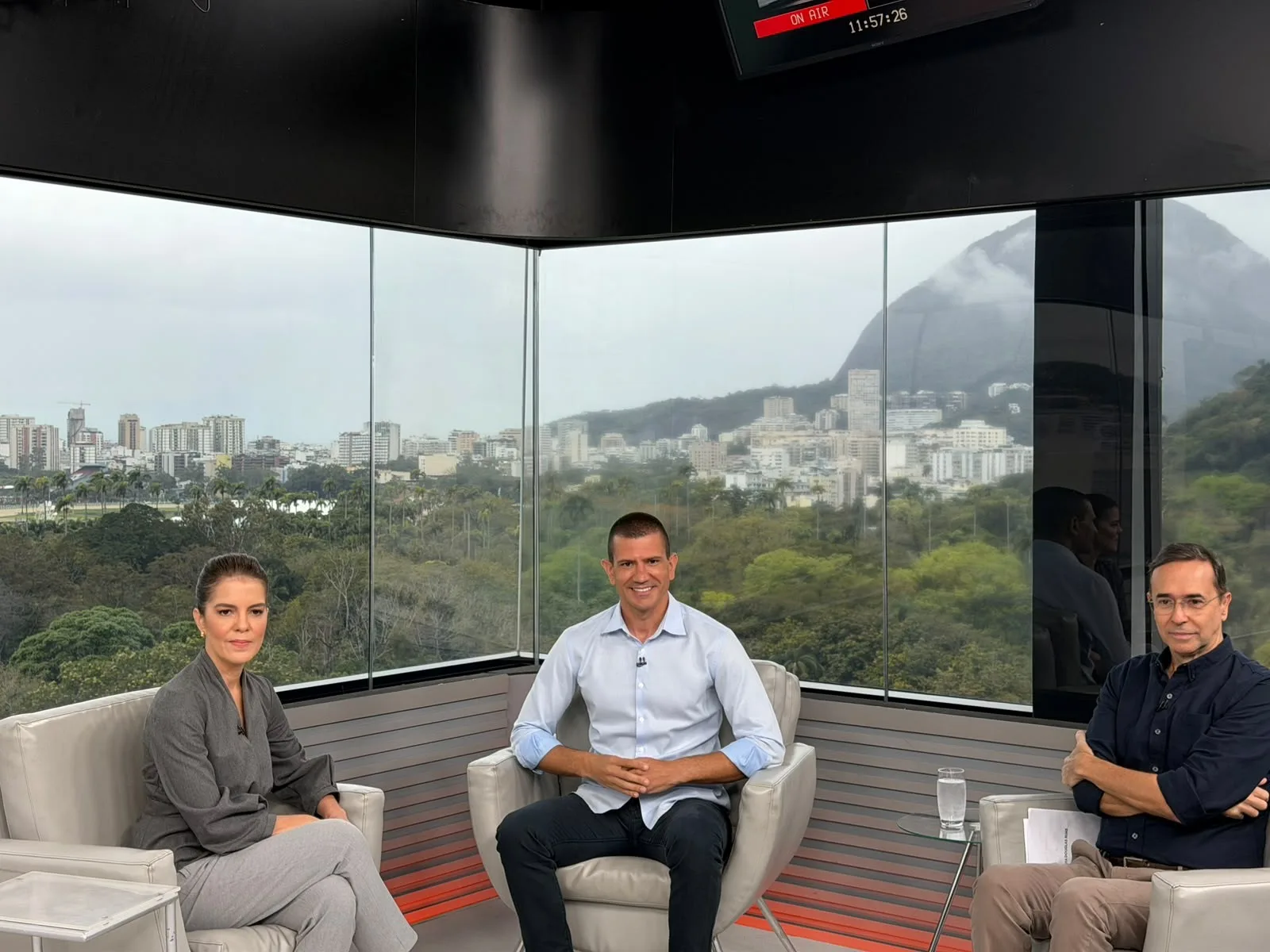 Douglas Ruas promete indicador sobre territórios e metrô a R$ 5 no RJ