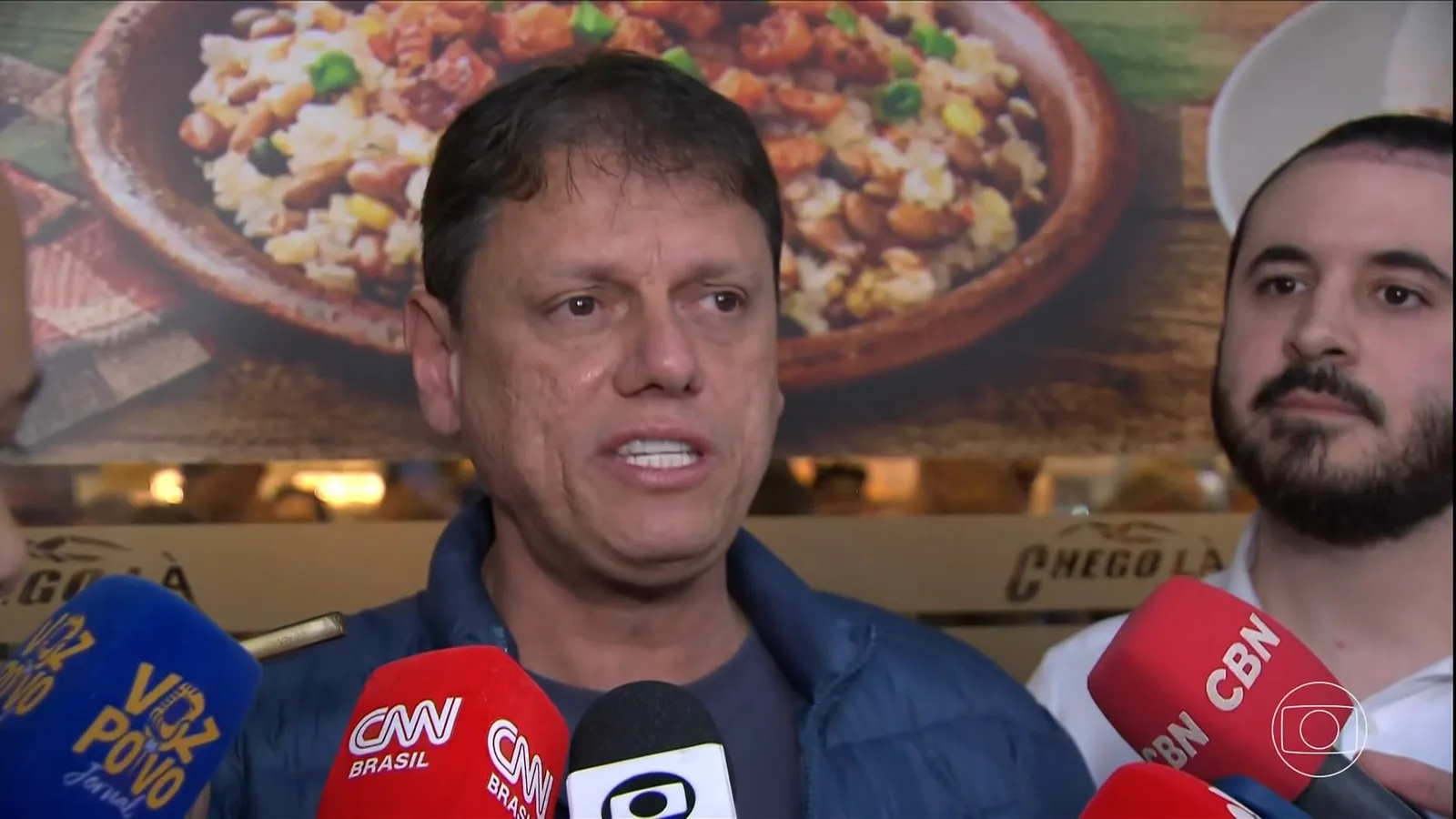 Tarcísio apoia investigação sobre filme ligado a Bolsonaro e cobra transparência