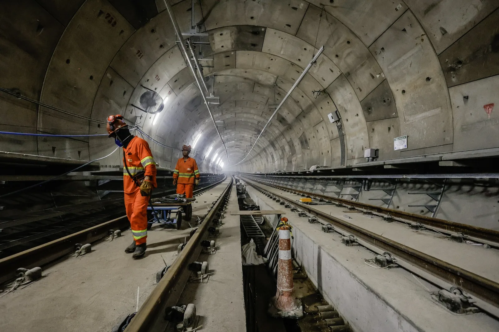 Metrô de São Paulo oferece 500 vagas em mutirão neste sábado