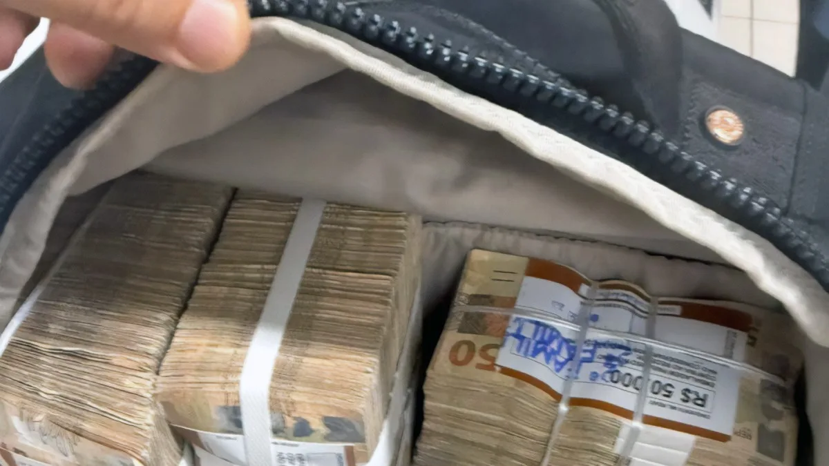 PF encontra R$ 600 mil e documentos durante ação em Niterói