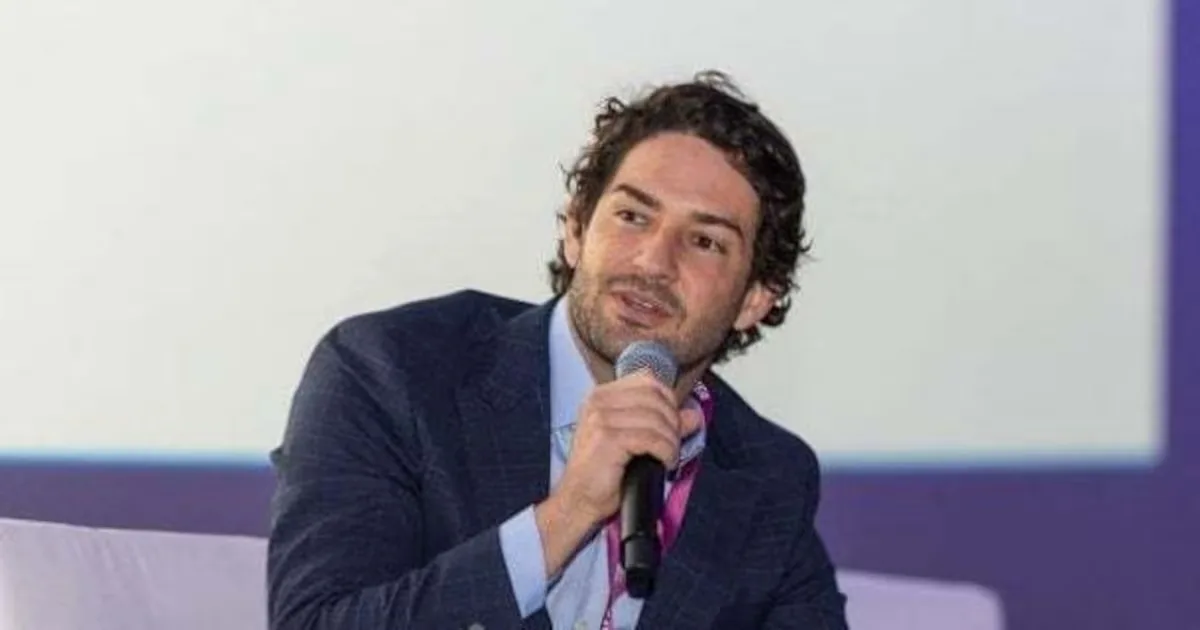 Alexandre Pato lidera compra de 70% do Northampton Town