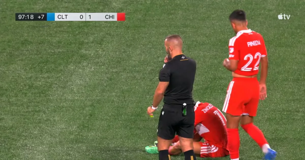 Chicago Fire vence Charlotte FC por 1 a 0, com expulsão de Tim Ream