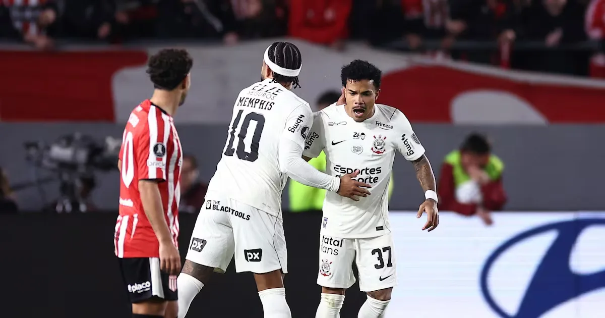 Corinthians empata com Estudiantes e fica perto da semifinal da Libertadores