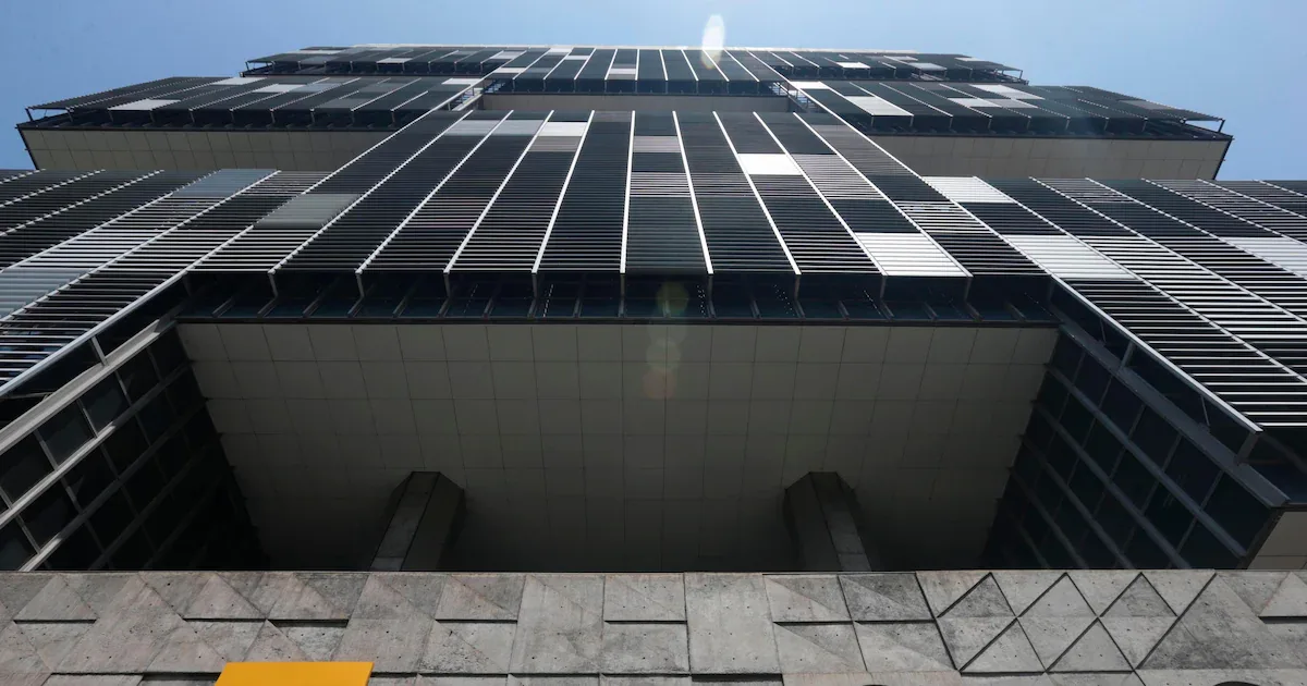 Petróleo acima de US$ 108 impulsiona ações da Petrobras e outras petroleiras