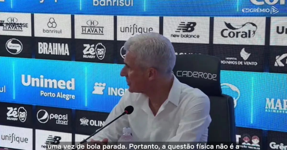 Luís Castro avalia derrota do Grêmio para o Vitória no Brasileirão