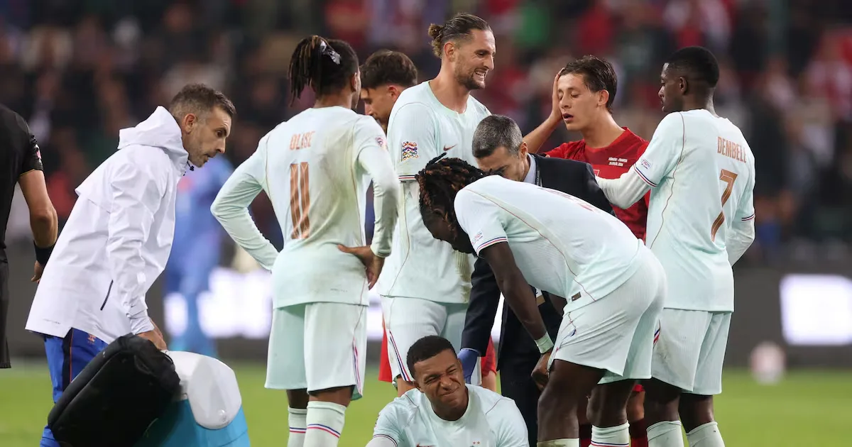Mbappé deixa seleção francesa após lesão no joelho esquerdo