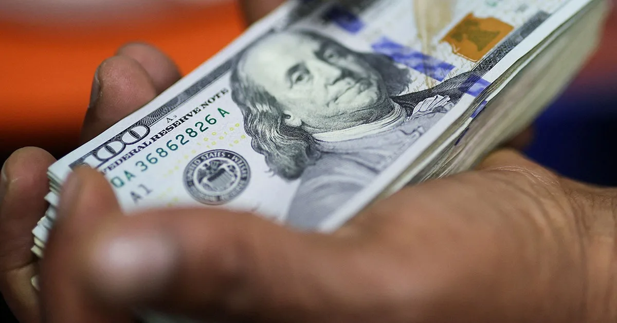 Dólar fecha a R$ 5,1442 e acumula alta de 0,37% na semana
