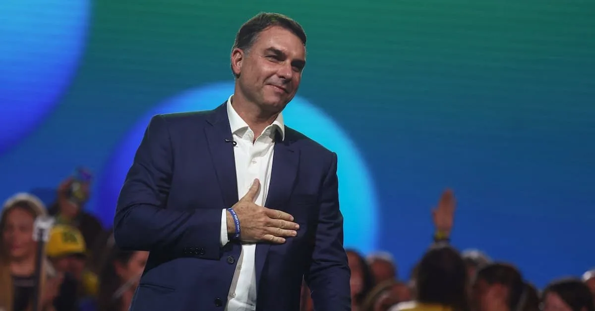 STF autoriza investigação contra Flávio Bolsonaro por recursos para filme