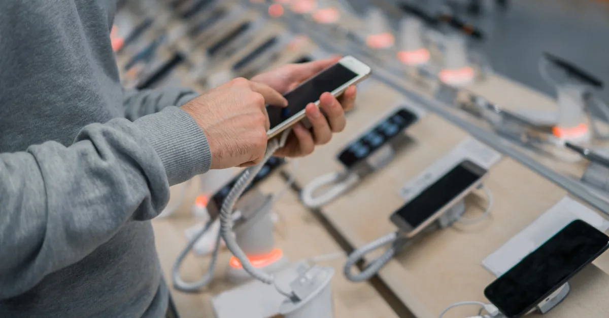 Belo Horizonte exige registro da origem de celulares em lojas